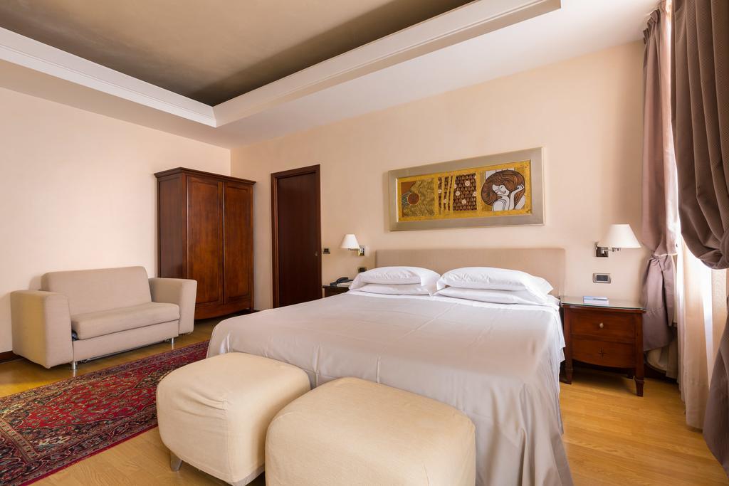 Liassidi Palace Hotel 4*